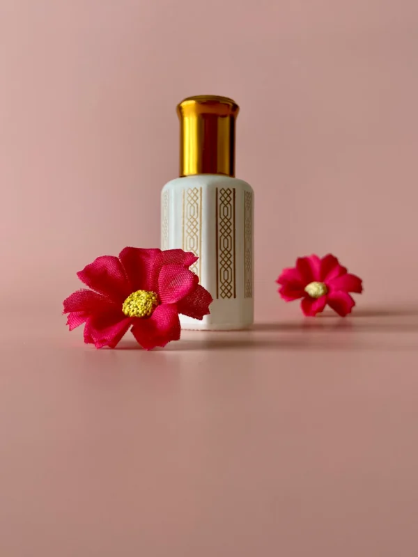 elegant, pure and timeless fragrance, closeup